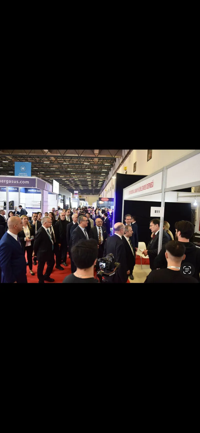 ExpoMed Eurasia'nın İlk Gününde Küme Standımıza Ziyaretler