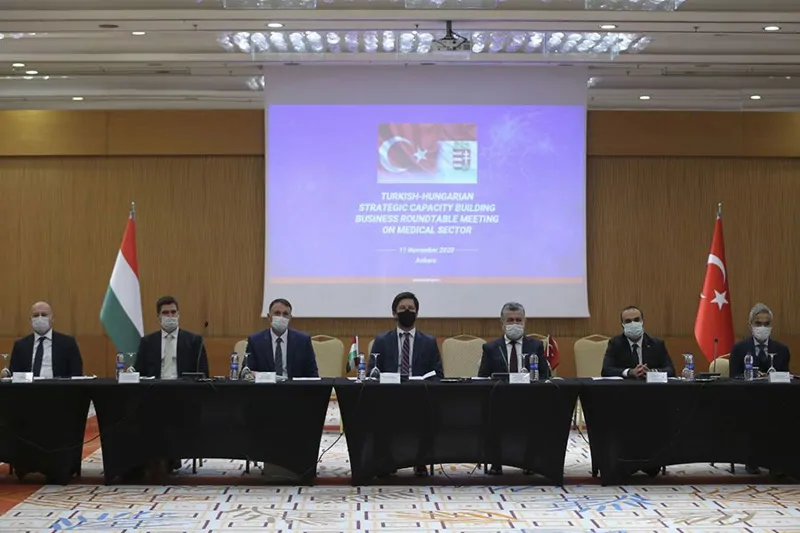 Türk ve Macar Medikal Sanayicileri Yuvarlak Masada Buluştu
